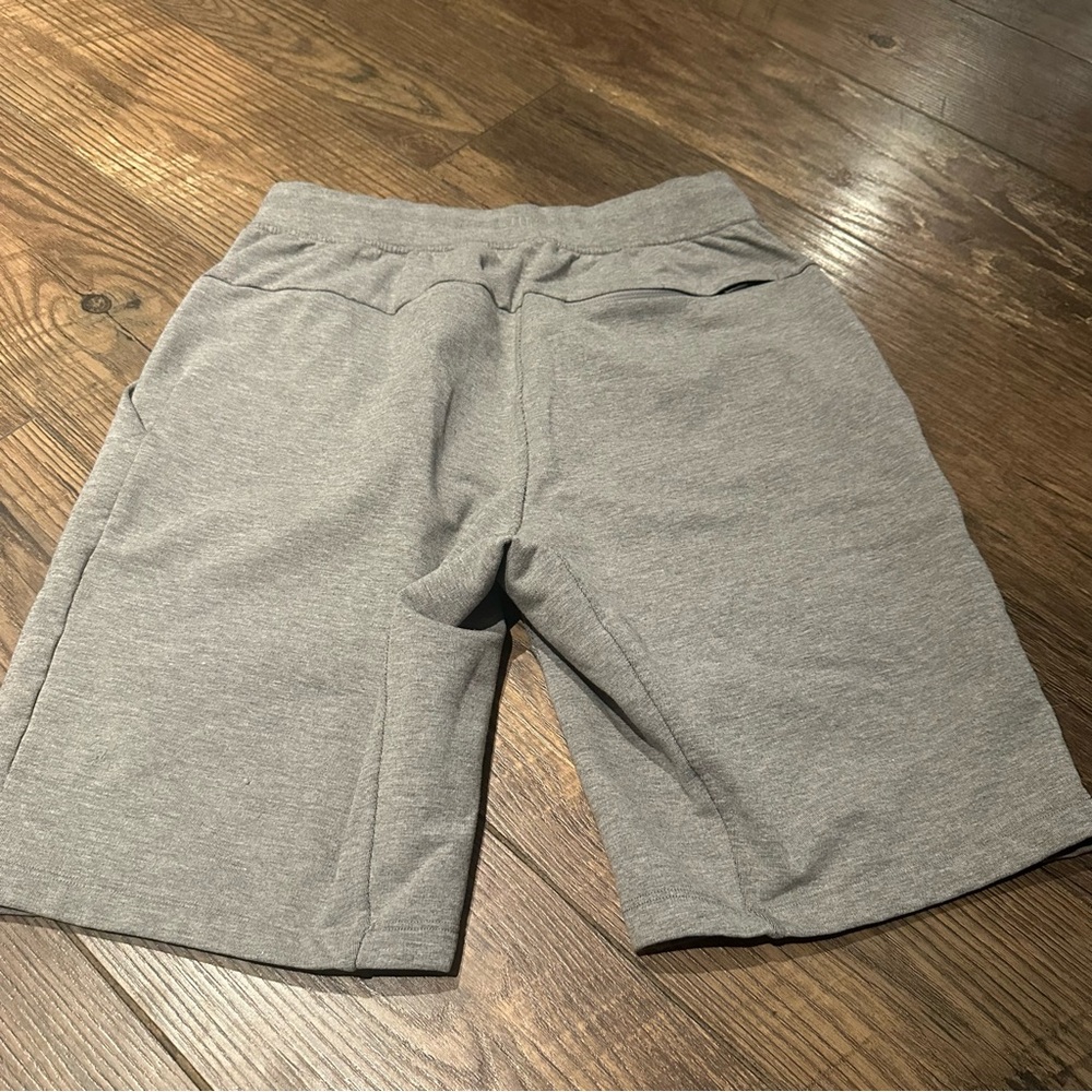 Lululemon Mens City Sweat Shorts in Heather Grey Size S - Picture 3 of 5